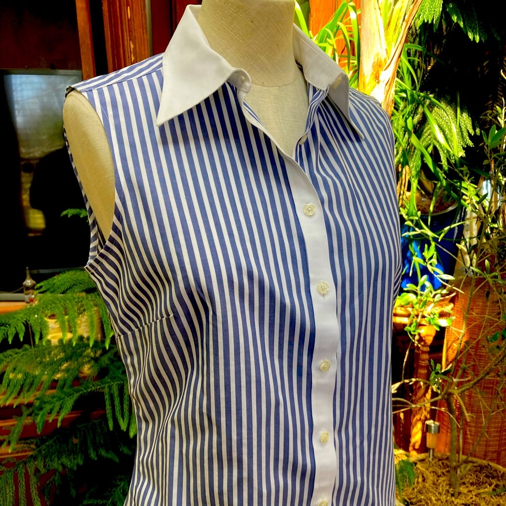 NWOT - Brooks Brothers women’s sleeveless No Iron shirt - Size 6